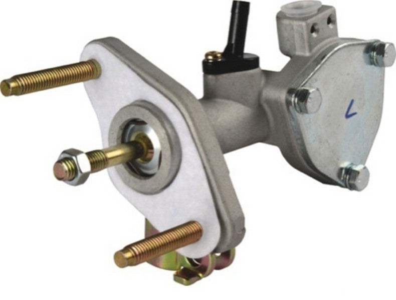 Clutch Master Cylinder For Honda Civic MK7 2.0i / CRV-FRV 2.2 / Jazz